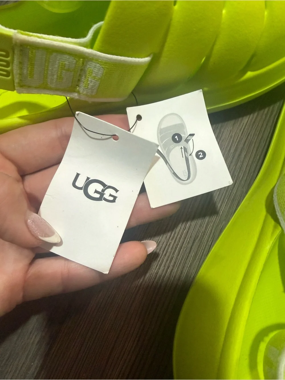UGG Kids Sport Yeah Sandals KLM Key Lime Big Kids Youth Size 5 NWT